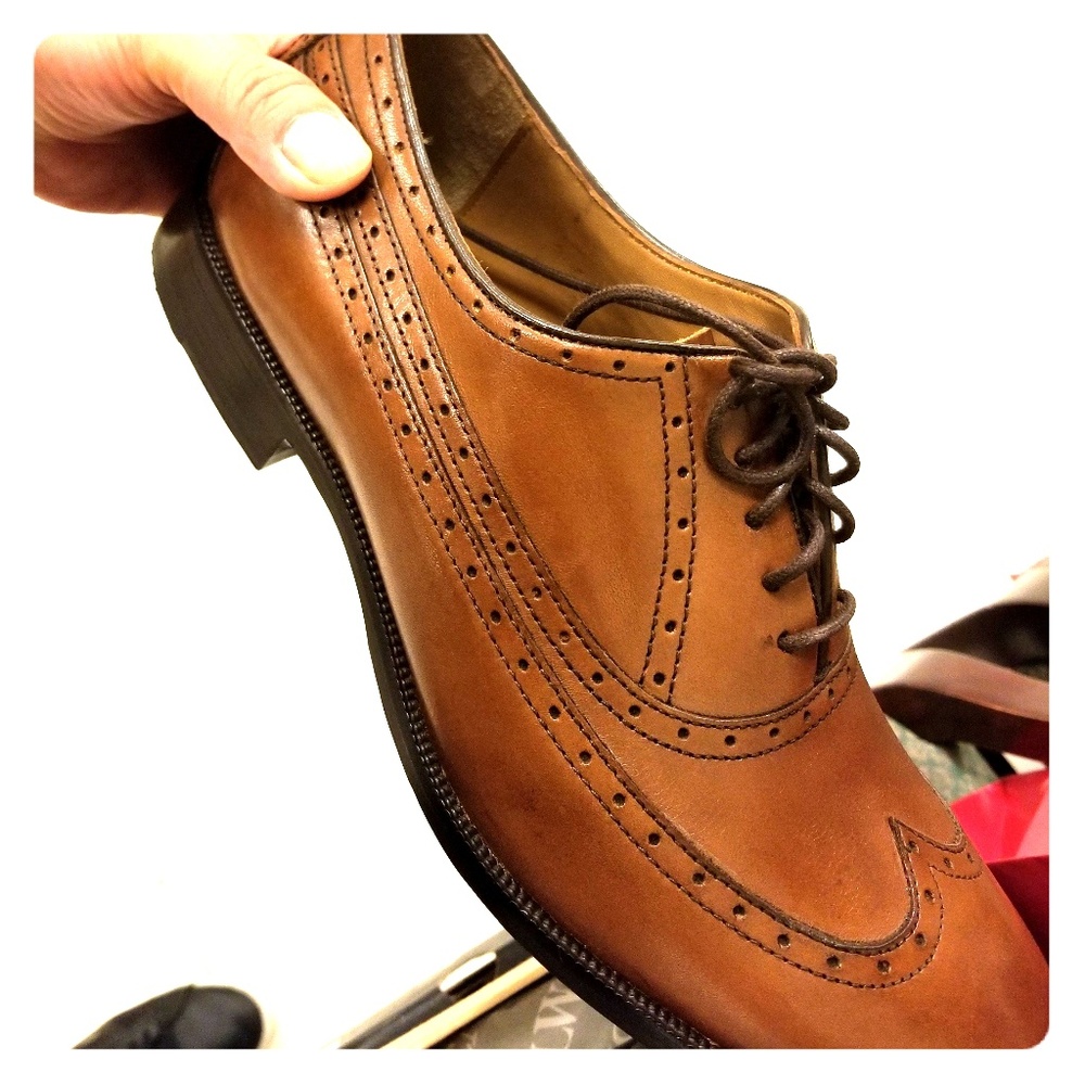 Dress shoes (wingtips)